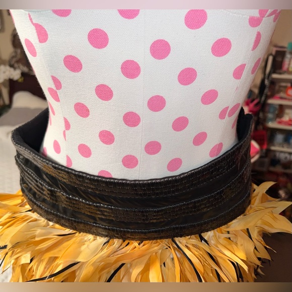 ✨ROBERTO CAVALLI Just Cavalli ostrich feather mini skirt. ✨ - Picture 9 of 13